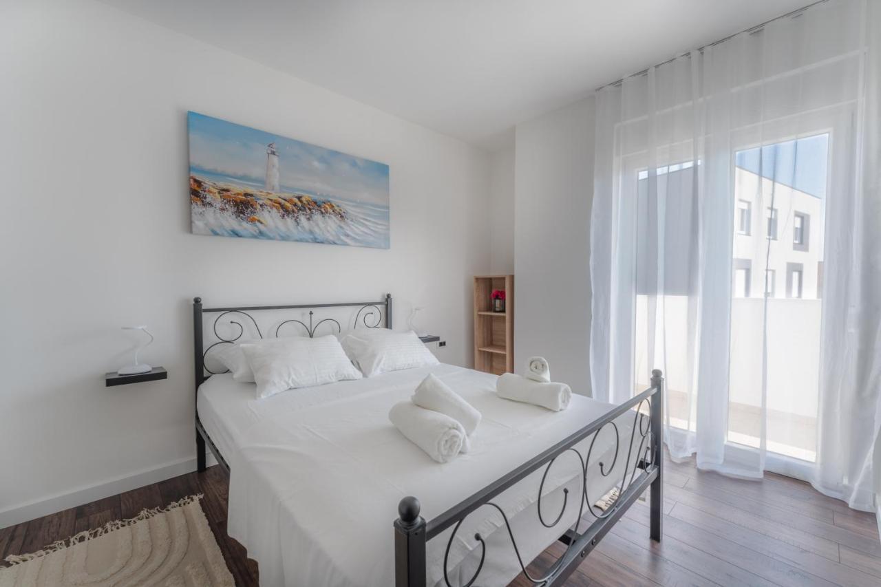 Apartment Glamorous Getaway Zara Esterno foto