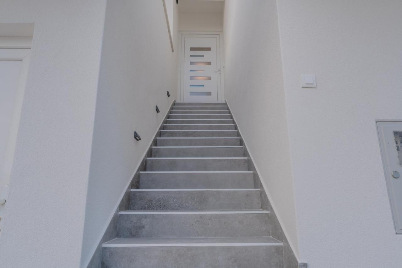 Apartment Glamorous Getaway Zara Esterno foto