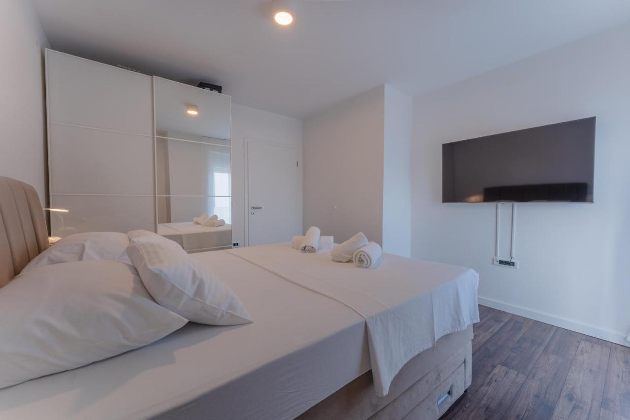 Apartment Glamorous Getaway Zara Esterno foto