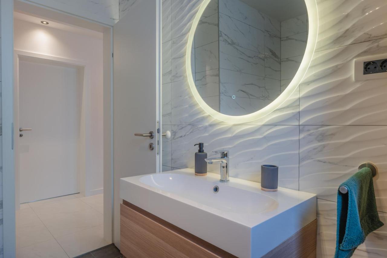 Apartment Glamorous Getaway Zara Esterno foto